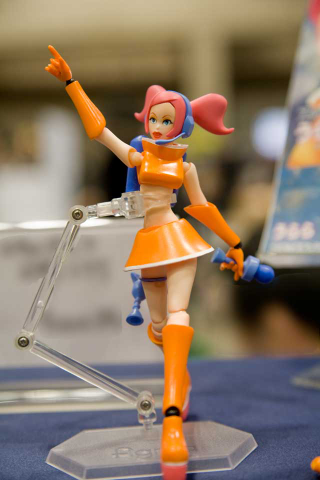 Illustration for article titled Because The World Needs More Dreamcast Action Figures